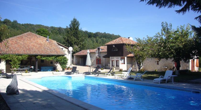 Les Gites De La Treille Montagrier Luaran gambar