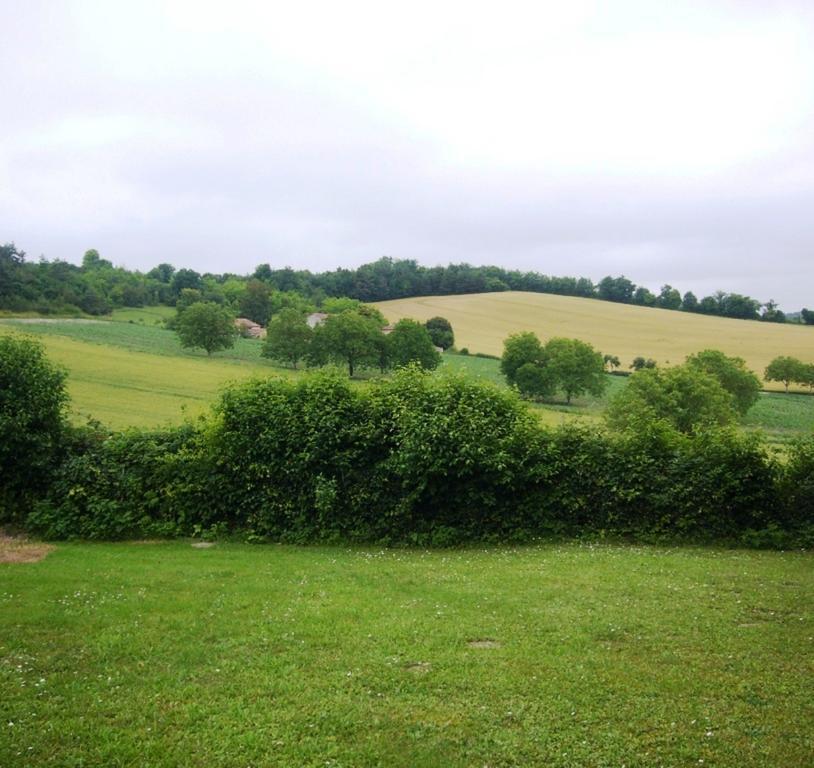 Les Gites De La Treille Montagrier Luaran gambar